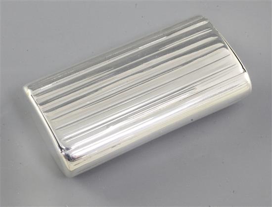A George III silver snuff box, Length 72mm. Weight: 1.6oz/51grms